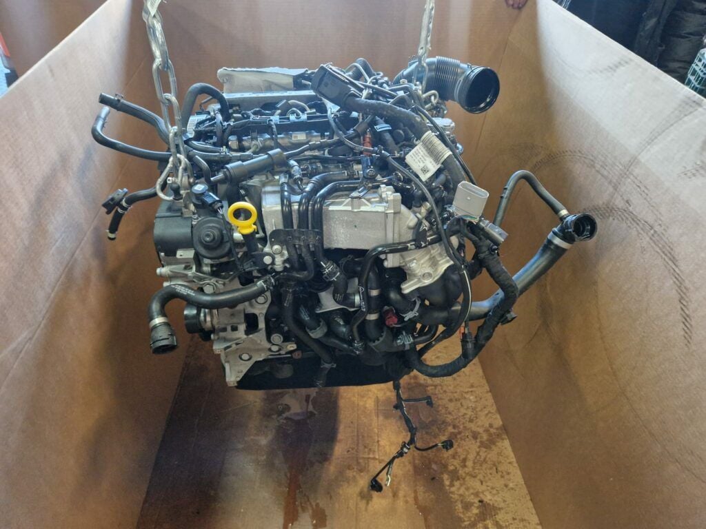 VOLKSWAGEN PASSAT 2.0 TDI CRL MOTOR KOMPLE DOLU