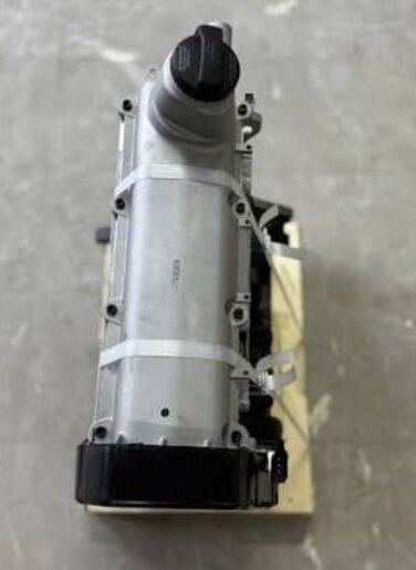 VOLKSWAGEN GOLF 1.6 AKL MOTOR SIFIR SANDIK BORA VW